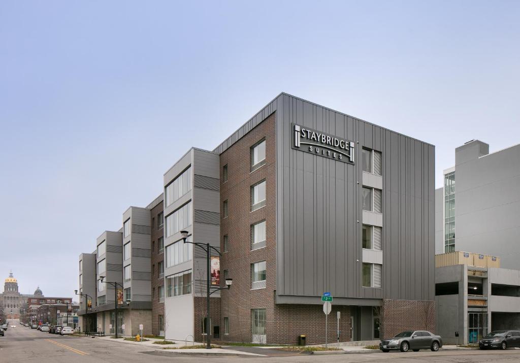 Staybridge Suites Des Moines Downtown