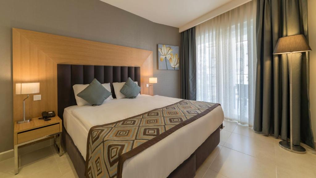 Ramada Resort Kusadasi & Golf